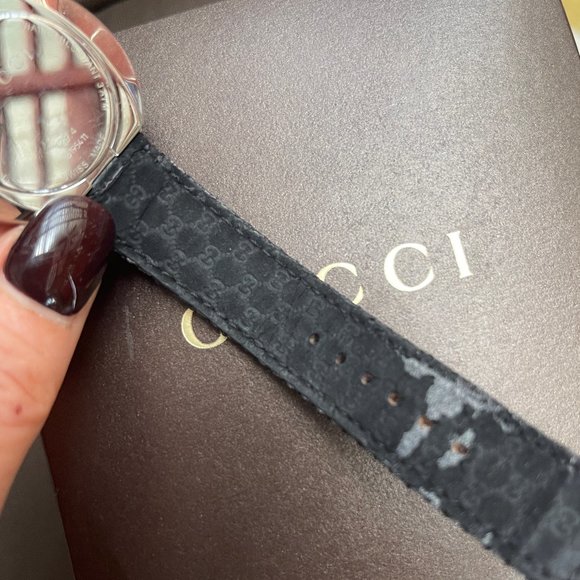 NIB Auc Gucci Swiss U-Play Red, Green and Black Nylon Strap Watch 35mm Y… - Picture 16 of 16